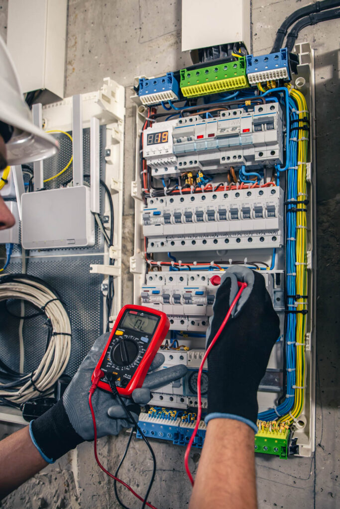 M-Tech Elektro bietet zuverlässige Elektroinstallationen und Wartung für sichere Anlagen. Wir sorgen für eine fachgerechte Ausführung und regelmäßige Wartung.