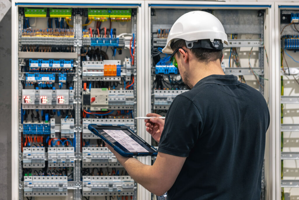M-Tech Elektro bietet zuverlässige Elektroinstallationen und Wartung für sichere Anlagen. Wir sorgen für eine fachgerechte Ausführung und regelmäßige Wartung.